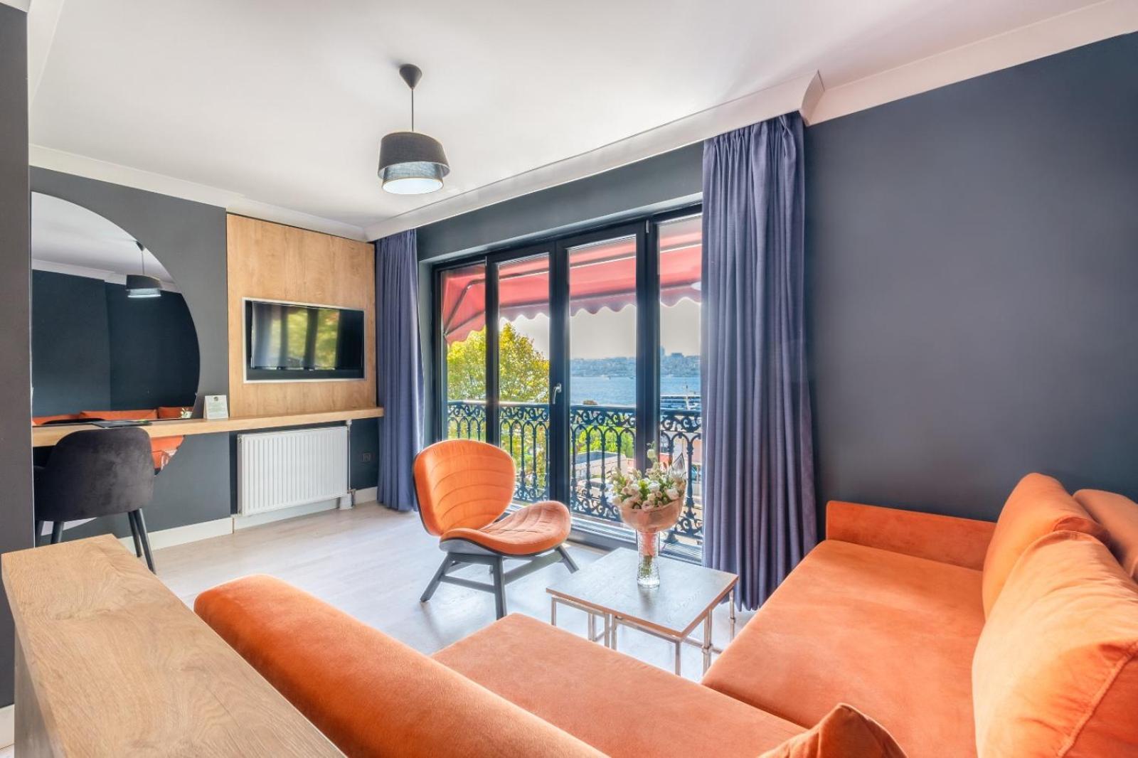 216 Bosphorus *